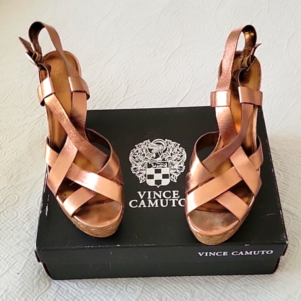 Vince Camuto Summer Bronze/Cow Crackle Wedge Sandals- 9M